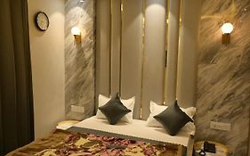 Hotel Shahanshah 100 Mtrs From Dargah